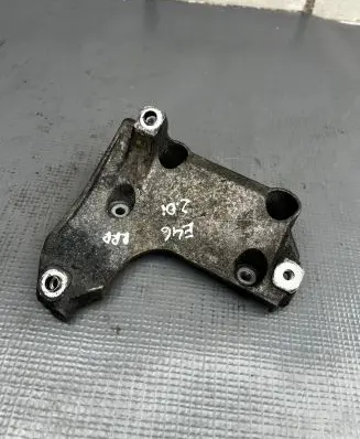 BMW 3 E46 A/C compressor mount bracket 1439241