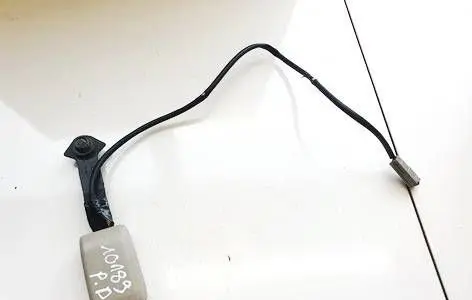 Mazda CX-7 Front seatbelt buckle g3667 080221b1