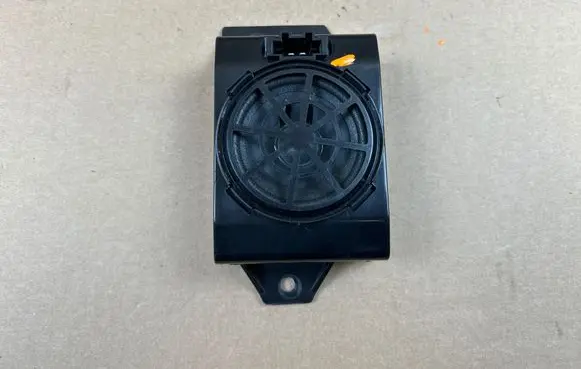 Porsche Taycan 9J1 Parking PDC sensor speaker 7PP035709B
