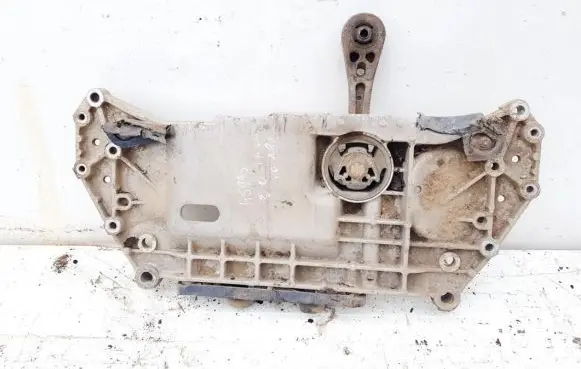 Skoda Octavia Mk2 (1Z) Front subframe