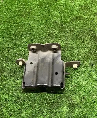 BMW X5 G05 Other engine bay part 7447010