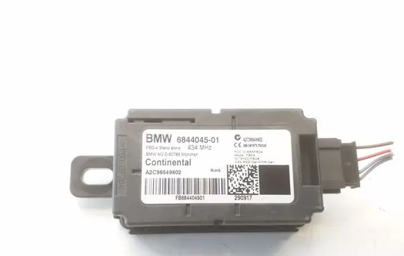BMW 5 G30 G31 G38 Aerial antenna amplifier 684404501