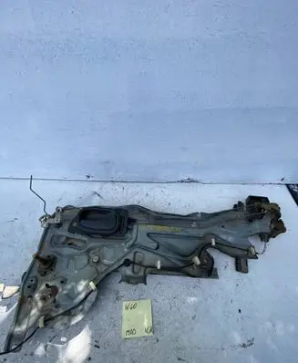 Renault Laguna I Rear door manual window regulator 