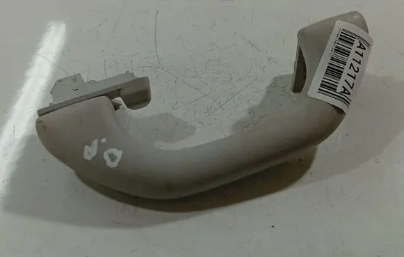Volkswagen PASSAT B6 Rear interior roof grab handle 1K0857607J
