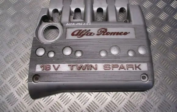 Alfa Romeo 156 Engine cover (trim)