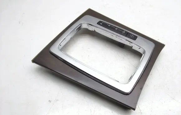 Mercedes-Benz C W204 Gear shifter surround trim plastic A2046803208