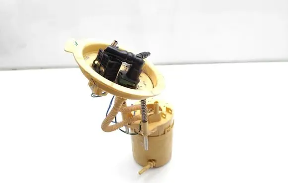 BMW X3 E83 In-tank fuel pump 7216526