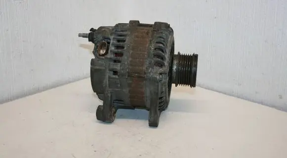 Nissan Note (E12) Generator/alternator 231003VDIA