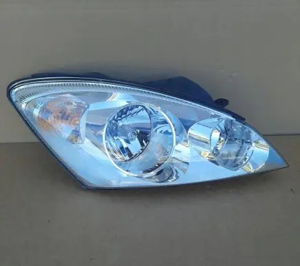 KIA Ceed Headlight/headlamp