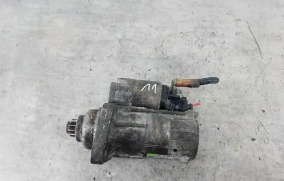 Volkswagen PASSAT B6 Starter motor 02Z911023H