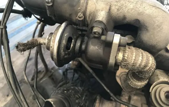 Audi A4 S4 B5 8D EGR valve 028131501e