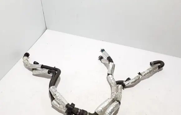Volvo XC40 Engine coolant pipe/hose 32339217