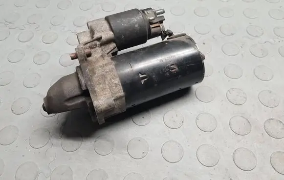 BMW 5 E39 Starter motor 1740374