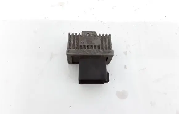 Suzuki Grand Vitara II Glow plug pre-heat relay 7700110078