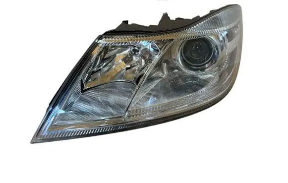Skoda Octavia Mk2 (1Z) Headlight/headlamp 1Z1941015F