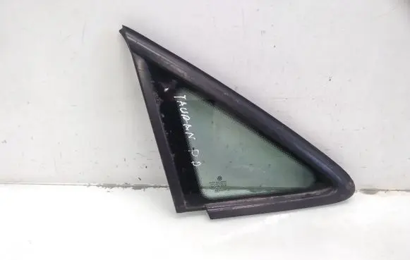 Volkswagen Touran I Front triangle window/glass 43R00048