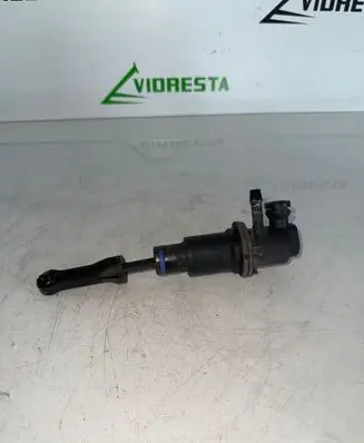 Clutch slave cylinder