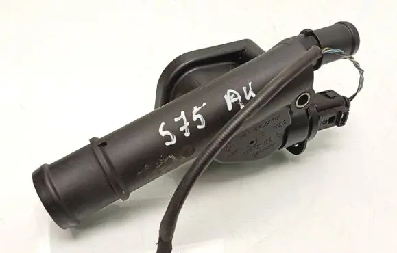 Audi A6 S6 C6 4F Engine coolant pipe/hose 038121132