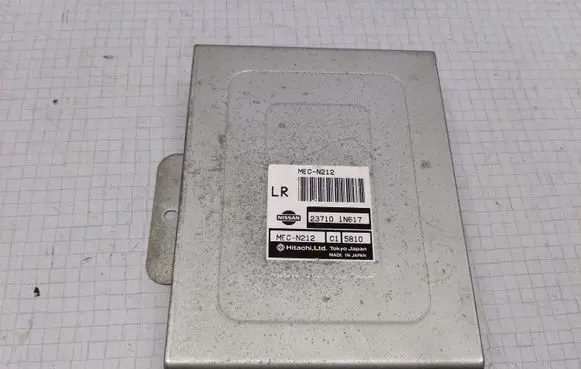 Nissan Almera Engine control unit/module 237101N617
