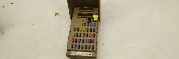 Subaru Legacy Fuse module 82201AG041 808120 5030