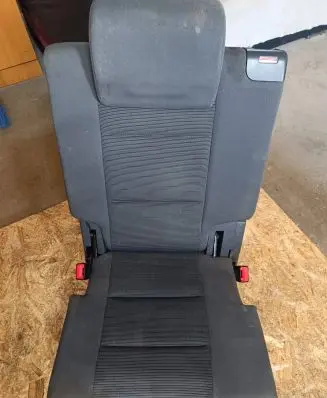 Volkswagen Touran I Rear seat 1T0885865