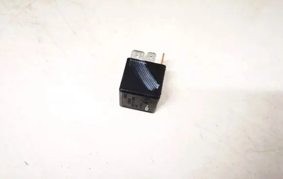 Fiat Stilo Other relay 46520439 v23134-j55-x229