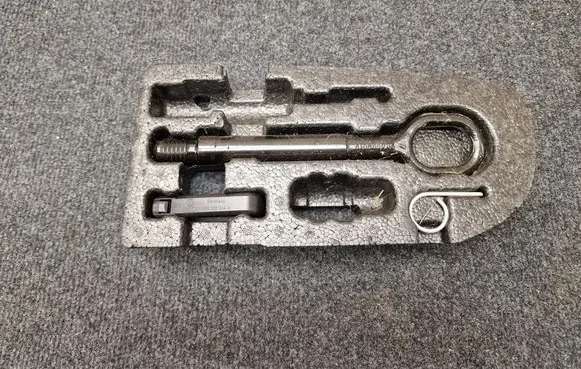 Cupra Born Tool box 10A012115C