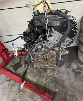 BMW 3 E90 E91 Engine 757691108 51750610 10060510536