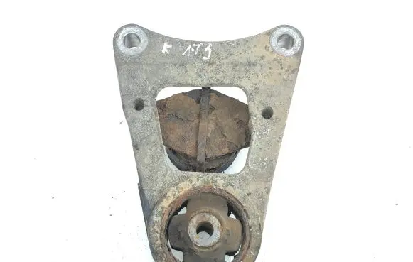 Engine mount bracket