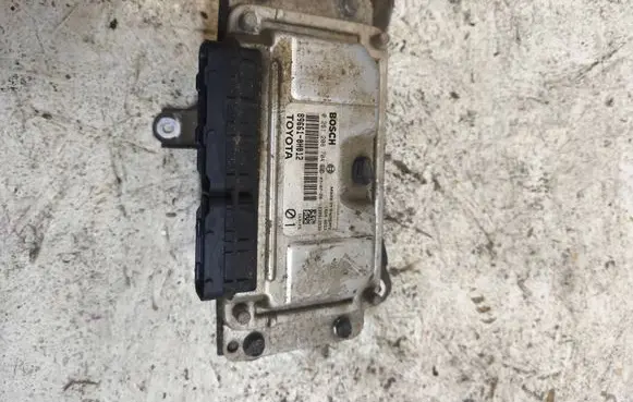 Toyota Aygo AB10 Engine control unit/module 0261208704 896610H012 1039S12538