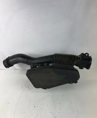 Toyota Prius+ (ZVW40) Intake resonator 1789337040