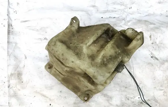 Mazda MX-6 Windshield washer fluid reservoir/tank