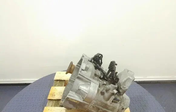 Manual 6 speed gearbox