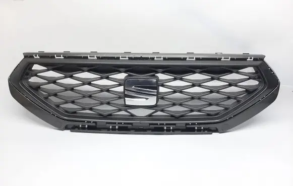 Seat Tarraco Front bumper upper radiator grill 5FJ853654B