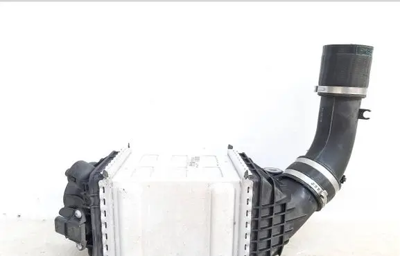 BMW M6 Intercooler radiator 7843119 17517843119