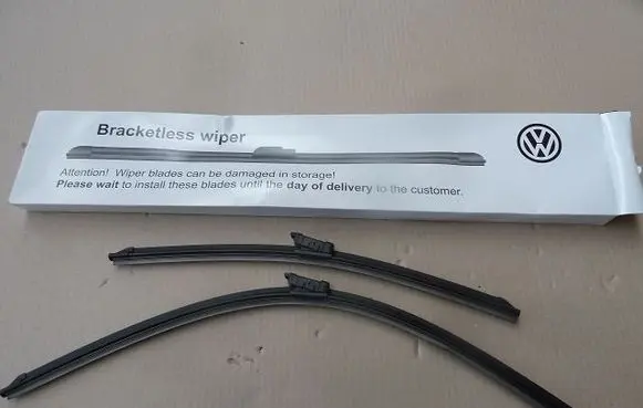Volkswagen Golf VIII Windshield/front glass wiper blade 