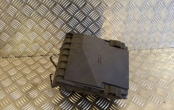 Volkswagen Golf Plus Fuse box set 1B1011053673 1K0937132F