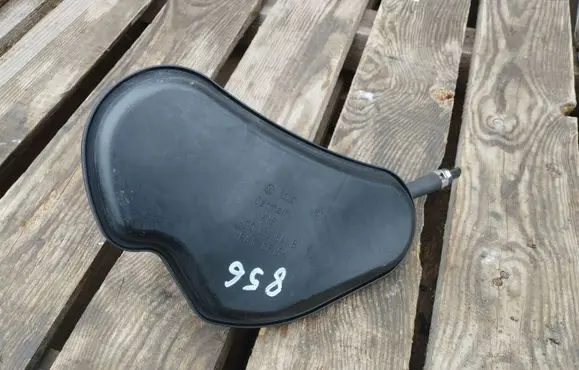 Audi A4 S4 B6 8E 8H Vacuum air tank 8D0131541B