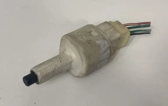 Toyota Avensis T250 Brake pedal sensor switch