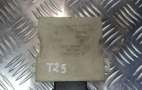 Toyota Avensis T250 Window wiper relay 85940-05050