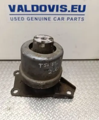 Volkswagen Transporter - Caravelle T5 Engine mount bracket 7E0199256J