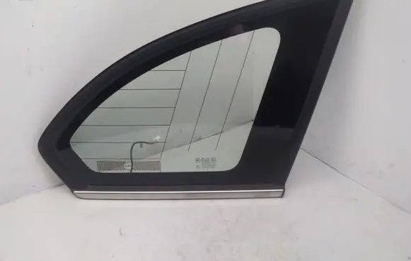Chevrolet Captiva Rear side window 96622513