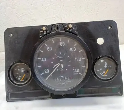 Mercedes-Benz 100 W631 Speedometer (instrument cluster) 6316890590