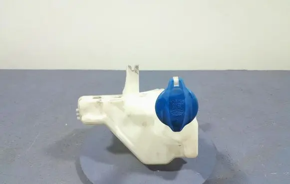 Hyundai i30 Windshield washer fluid reservoir/tank 98610-A6000