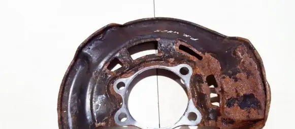 Toyota RAV 4 (XA30) Front brake disc dust cover plate 