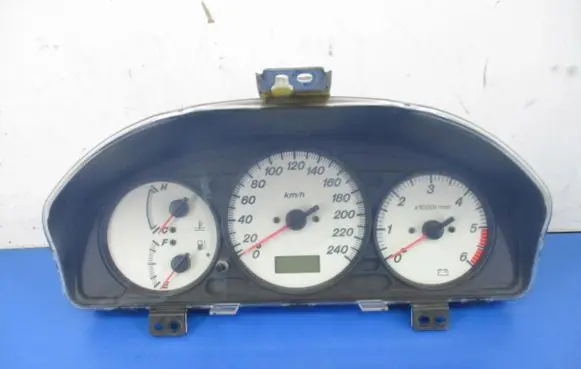 Mazda 626 Speedometer (instrument cluster)