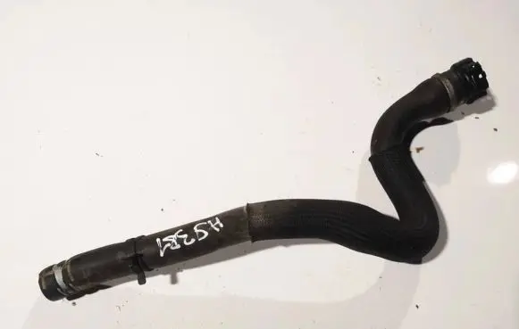 Peugeot 3008 I Engine coolant pipe/hose