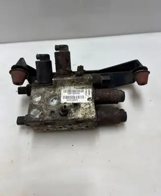 BMW 7 E65 E66 Active stabilizer control/valve assembly 6758704 33030327H