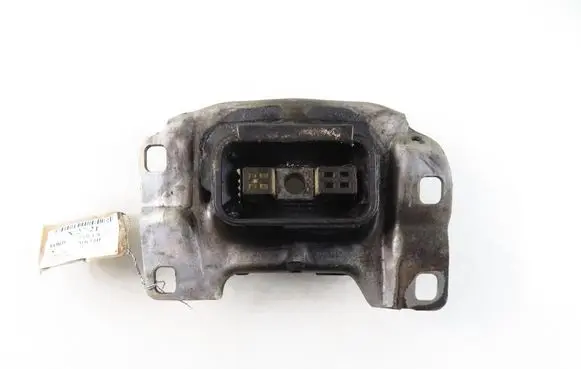 Ford Focus Engine mount vacuum valve 322A69B
