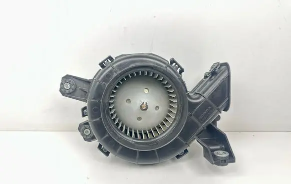 Honda Insight Hybrid/electric vehicle battery fan T1008358JA